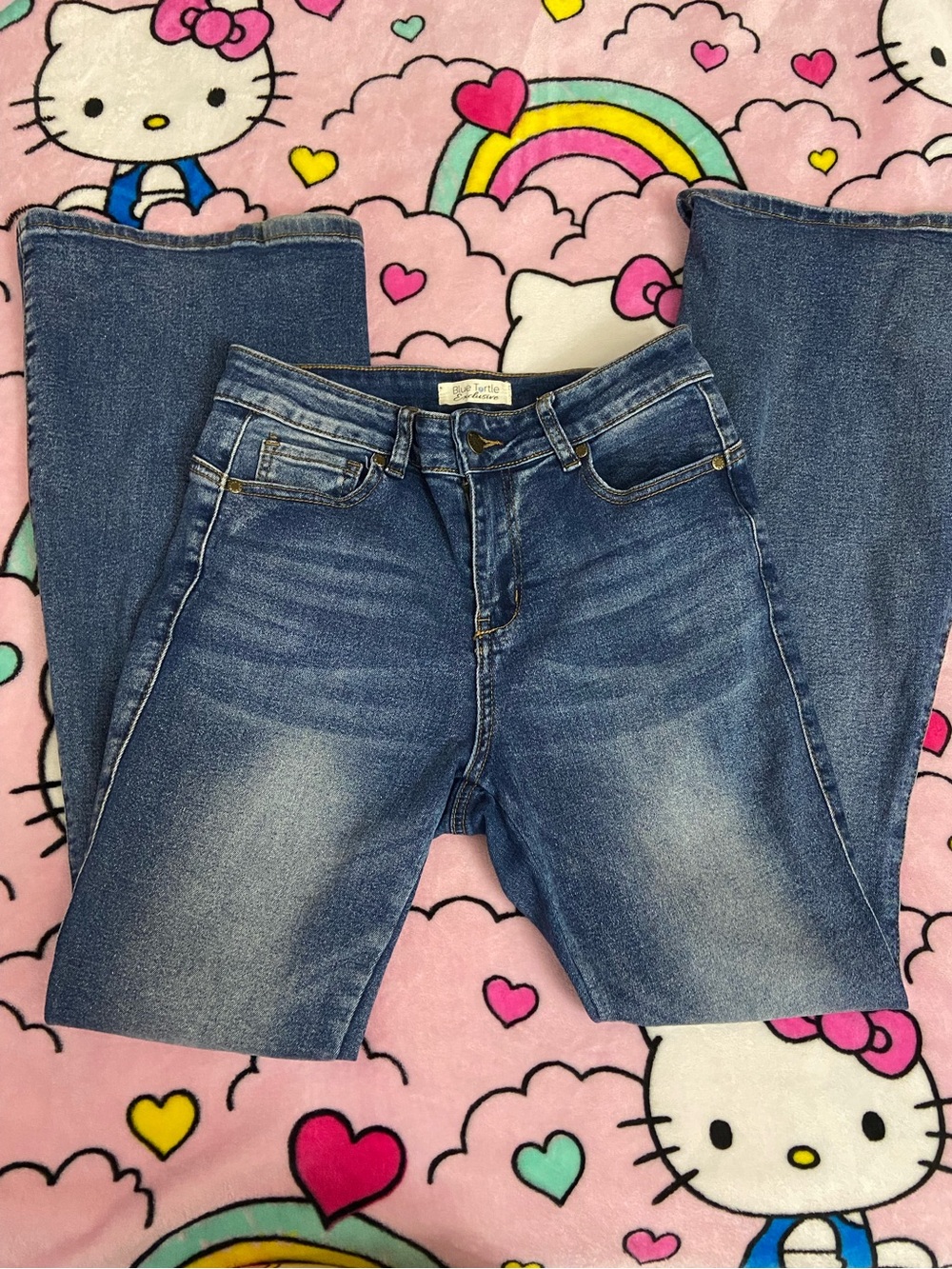 Women’s Boot Cut Jeans in Medium Blue Wash - Unknown Brand